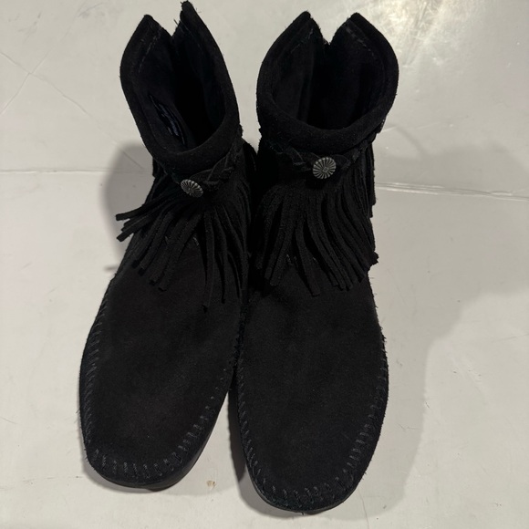 Minnetonka Black Suede Fringe Boots Size 9 - Picture 2 of 14